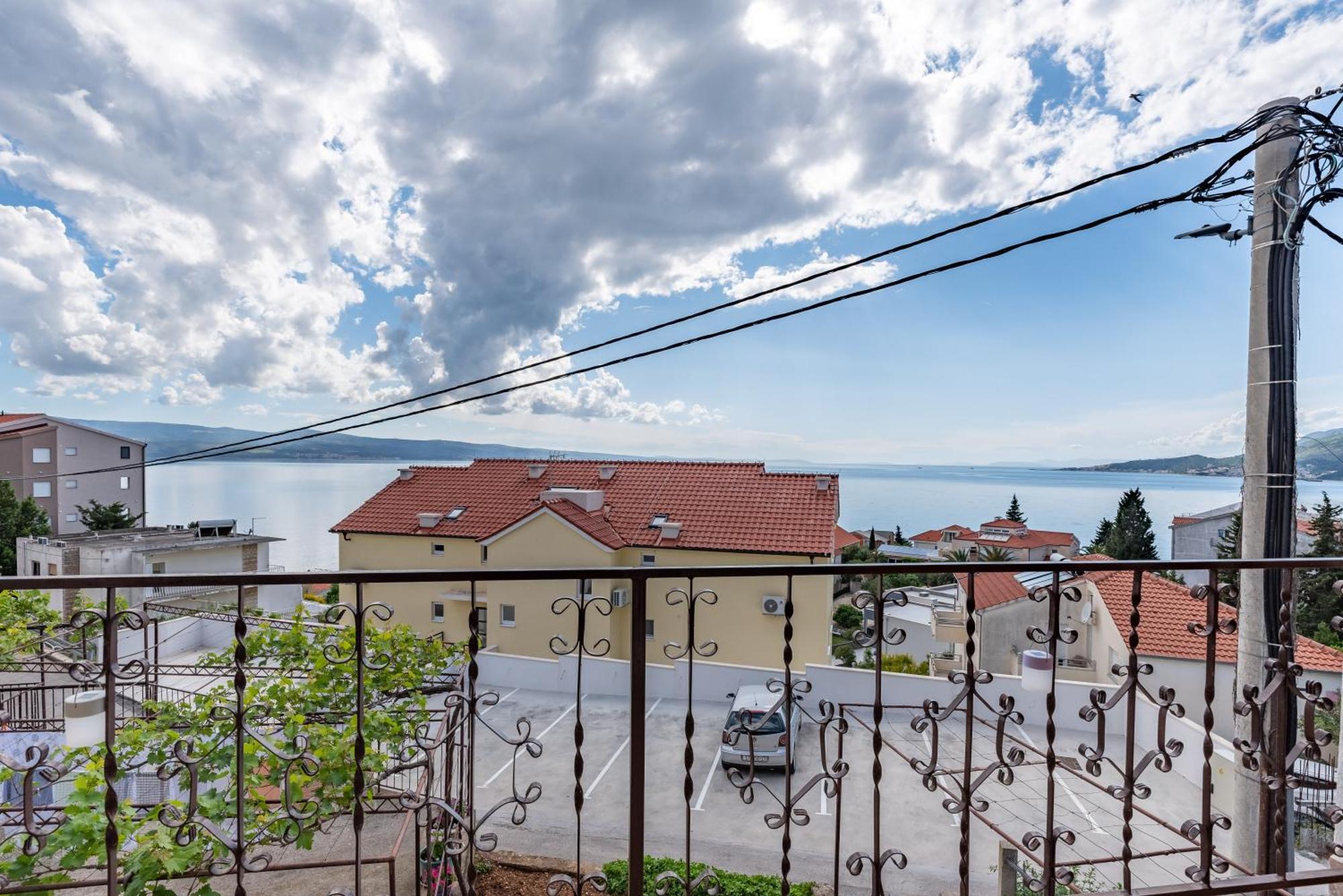 Morska Vila Оміш Екстер'єр фото